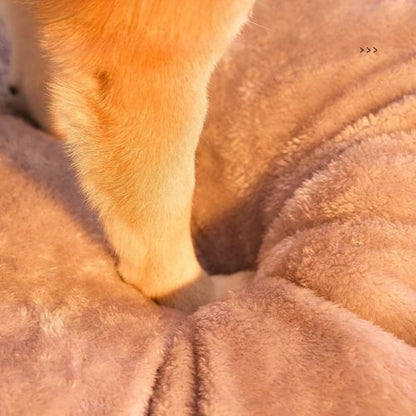 niche-XXL-pour-chien-ultra-moelleuse-doux-au-toucher-caniniche