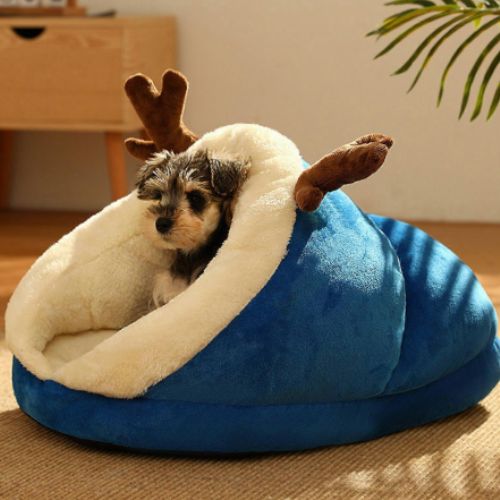 Niche d'intérieur pour chien en forme de cocon bleu avec intérieur douillet et décor bois de renne