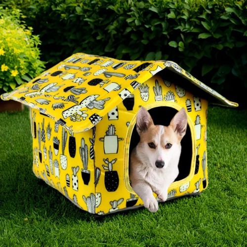 niche exterieur pour chien design cocon jaune imperméable avec toit original et chien confortablement installé sur pelouse verte
