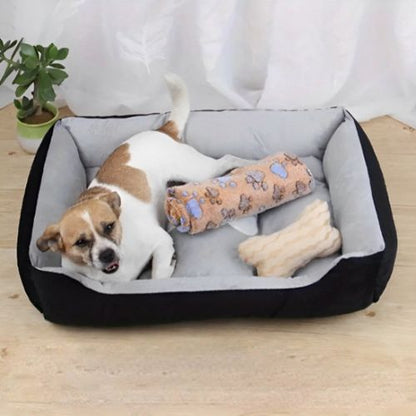 Panier pour chien noir spacieux avec chien heureux dedans