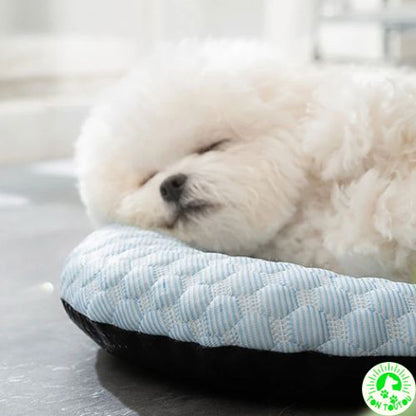 tapis-rafraichissant-chien-chat-confortable-apaisant-cocon-frais-moelleux-antiderapant-antistress-impermeable-etanche-lit-chien-chat-petit-moyen-taille-anti-chaleur-bien-etre-pratique-detente-rebords-surelevees-ergonomique-orthopedique-mousse-memoire-de-forme-facile-a-nettoyer-lavable-coussin-chien-lit-chien-chat-respirant